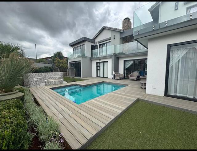 4 BEDROOM HOUSE FOR SALE IN MIDSTREAM RIDGE